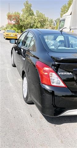 نيسان فيرسا